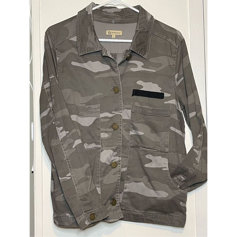 Democracy Camo Shacket Size Small EUC